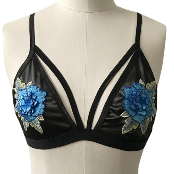 Embroidered Floral V Neck Strappy Bra - Picture 2 of 8